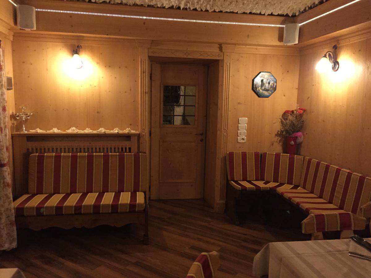 Hotel Iscla Edolo Bagian luar foto