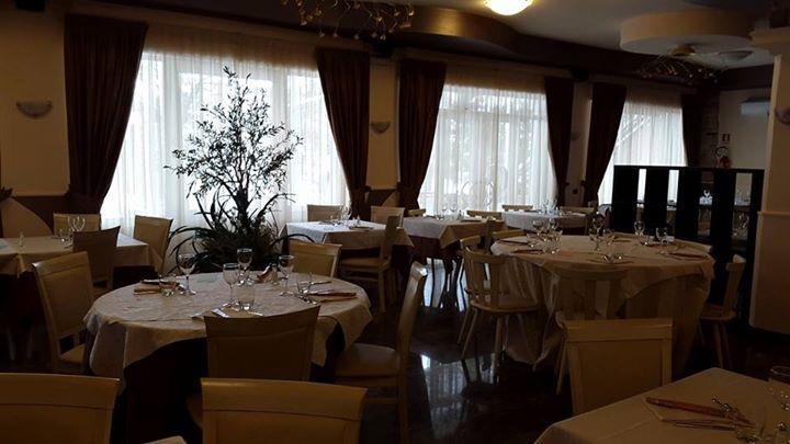 Hotel Iscla Edolo Bagian luar foto