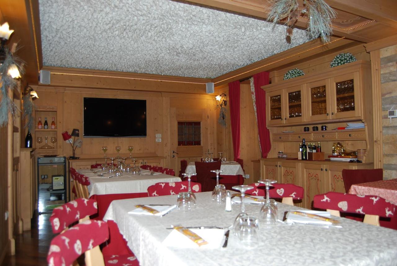 Hotel Iscla Edolo Bagian luar foto